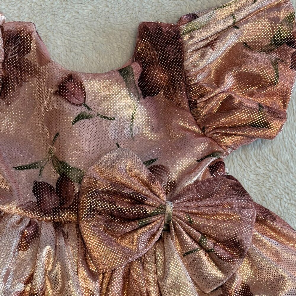 DRESSES - Picture 3 of 3